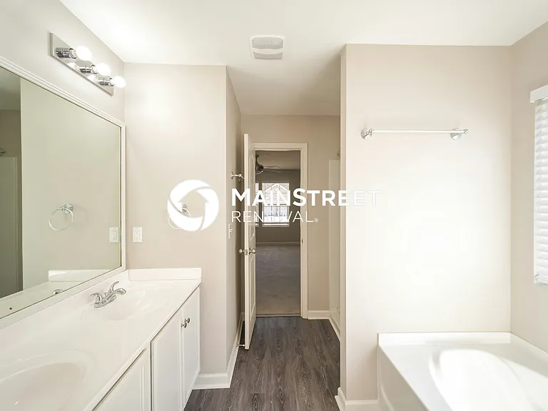 Main Bathroom