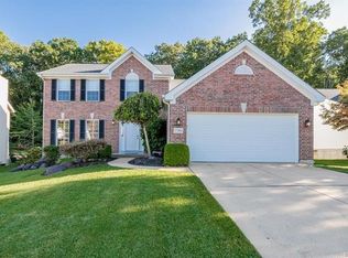 17286 Hilltop Ridge Dr, Eureka, MO