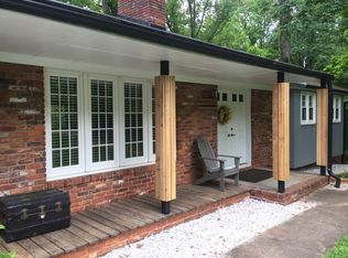 5645 Sweetbriar Rd, Pfafftown, NC 27040