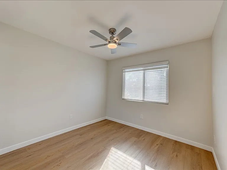 11370 Travis Pl — Photo 17