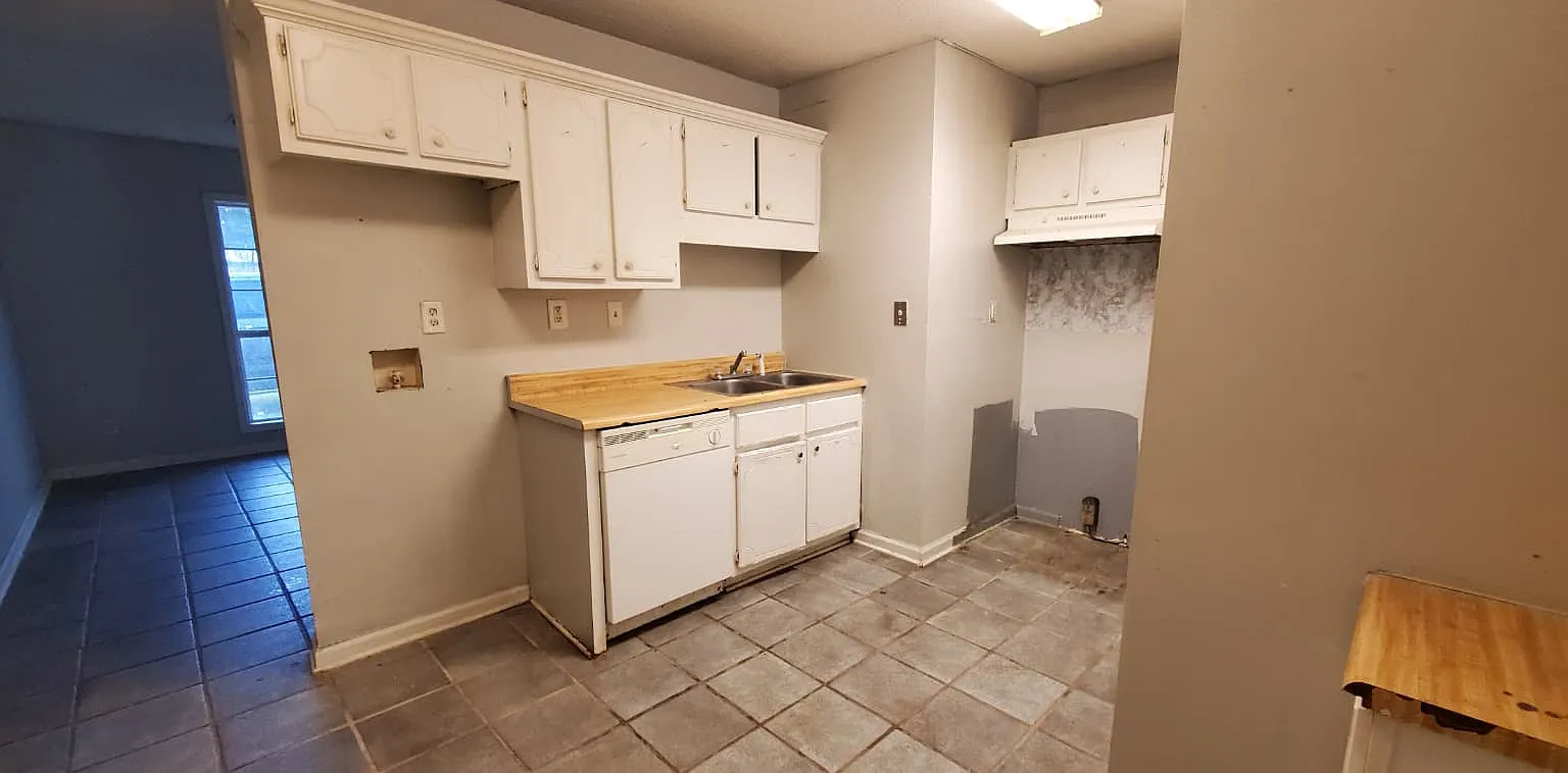 Complex ~ West Tenth Street Verona Ms - 105b — Photo 4