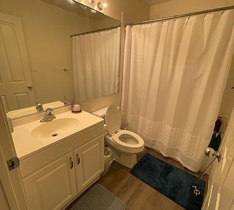 3rd image of 75-6081 Alii Dr APT Dd204