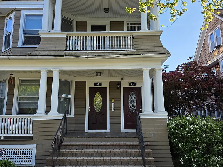 64 Stanley St #3A — Photo 1