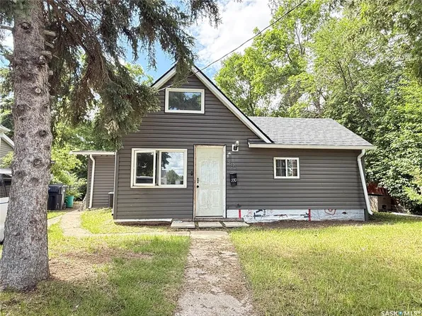 330 3rd AVENUE SE, Weyburn, SK S4H 1X4