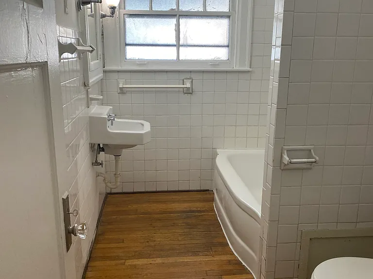 60 Glynn Ct #2 — Photo 3