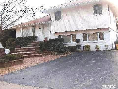 1st image of 34 Hazelwood Dr