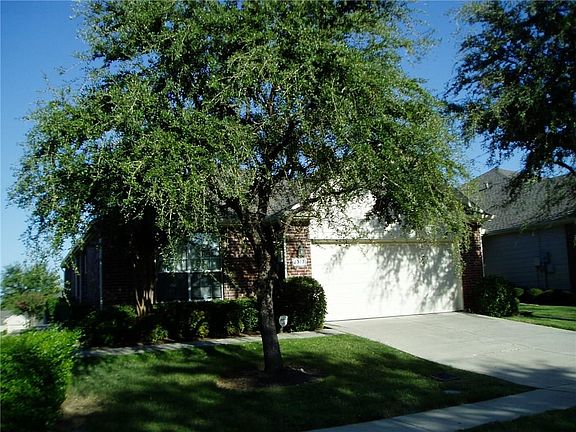3rd image of 2373 San Jacinto Dr