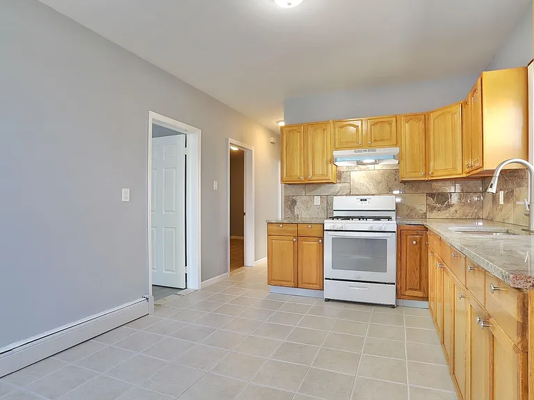 42 Greenville Ave #2 — Photo 8