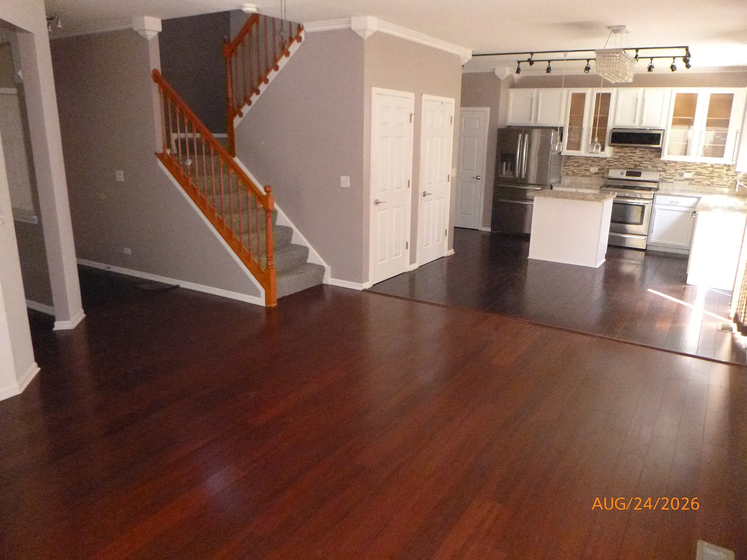 Aurora - 3 Bedroom Single Family — Photo 2