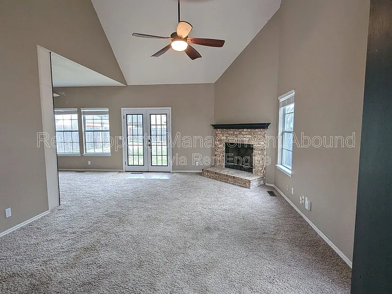 1224 W 112th Dr S — Photo 8