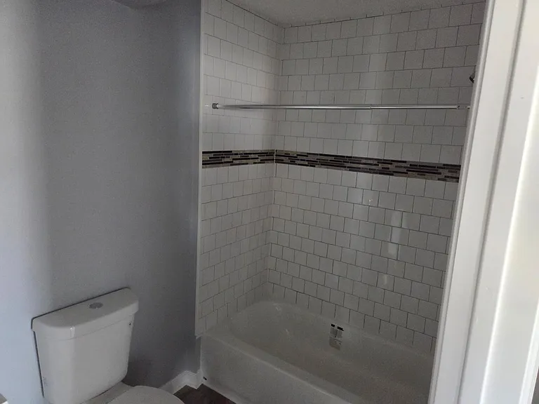 364 Lamokin St #6 — Photo 15