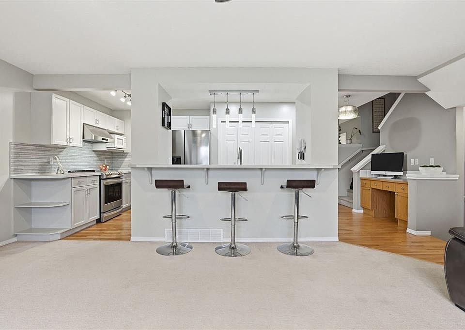 1st image of 450 W Elgin Way SE