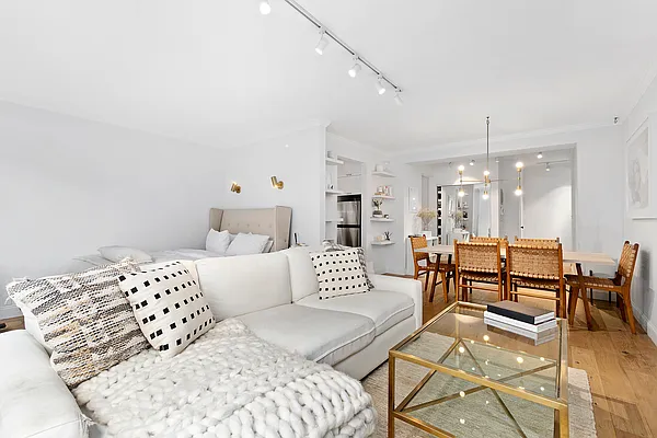 Sold by Compass | media 2