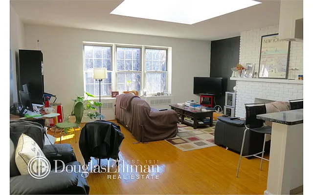 Rented by Douglas Elliman | media 7