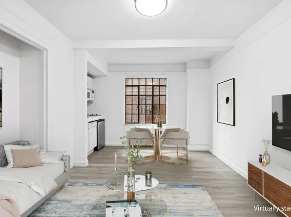 25 Tudor City Place image 3 of 12