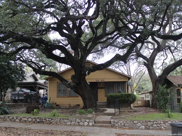 1231 AVANT AVE, San Antonio, TX 78210