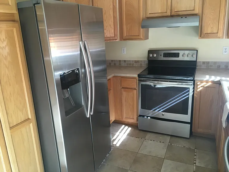 3804 Soderburg Dr — Photo 5