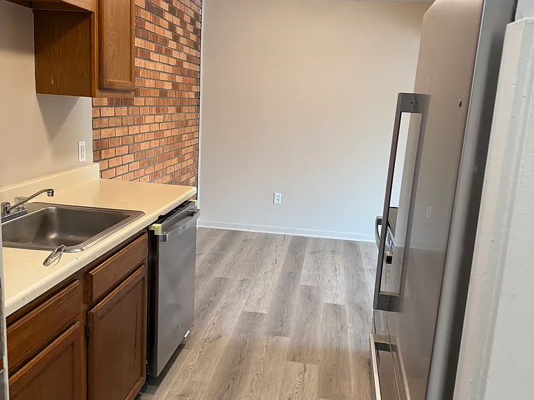 47109 Jefferson Ave #2 — Photo 2