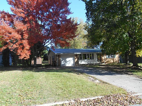2nd image of 224 Westwood Ave