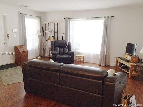 4th image of 5770 NW 98th Ct