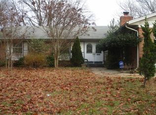 7916 Esther Dr, Oxon Hill, MD 20745