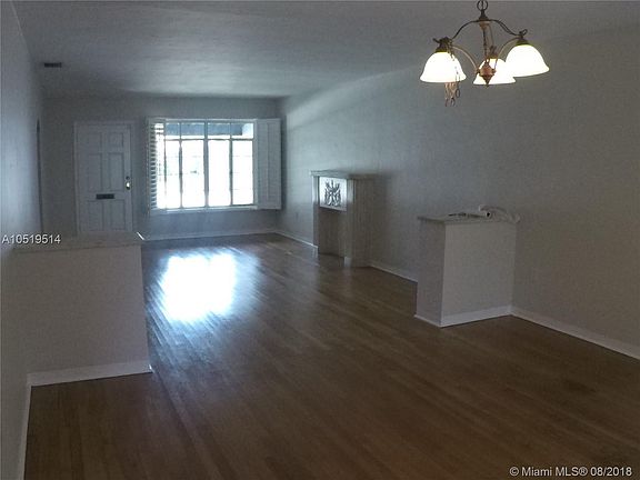 5th image of 9433 Carlyle Ave #9433