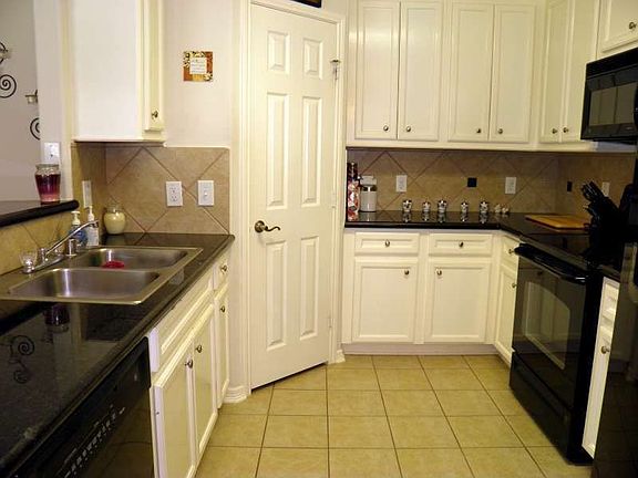 5th image of 2395 Woodbend Dr