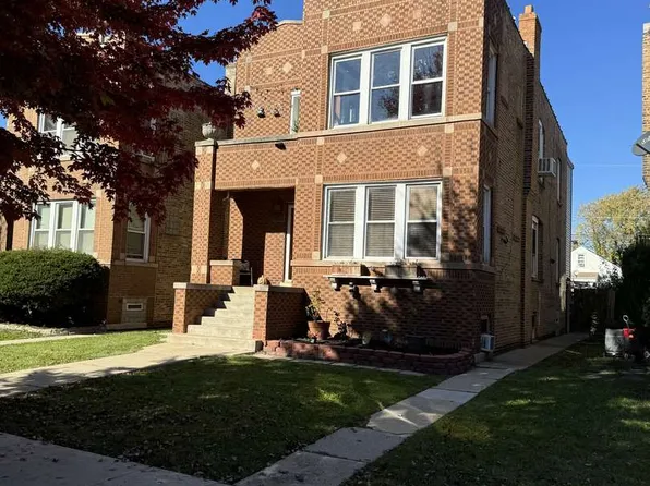 4858 W Roscoe St, Chicago, IL 60641