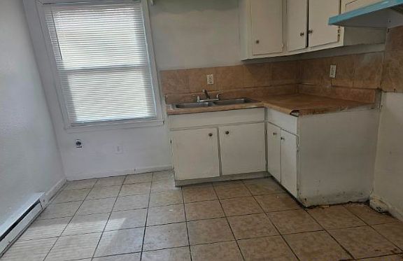 5th image of 2421 Sunset Ave #O
