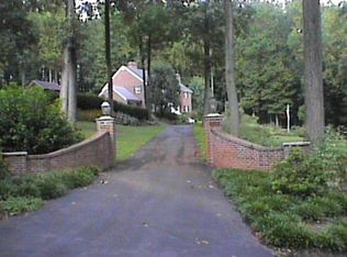 186 Golf Ridge Rd, Reinholds, PA 17569