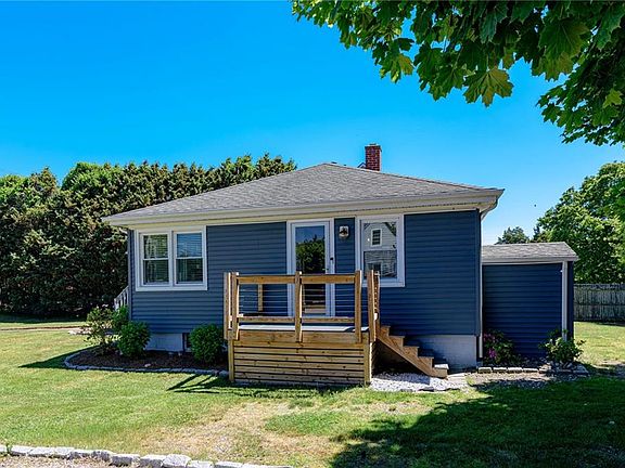 2nd image of 189 Shore Rd