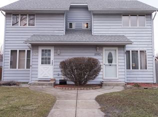 2745 40th St, Highland, IN 46322