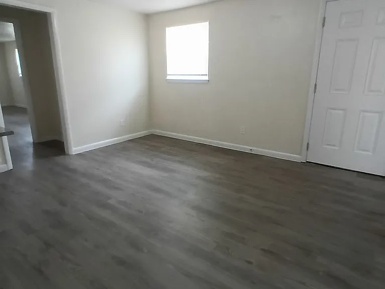 1405 Sandra Dr — Photo 12