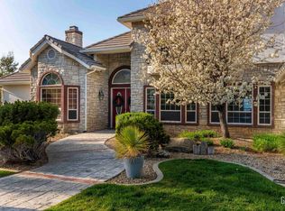 30360 Hart Oaks Dr, Keene, CA 93531