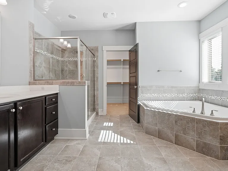 224 N Serenity Hill Cir — Photo 15