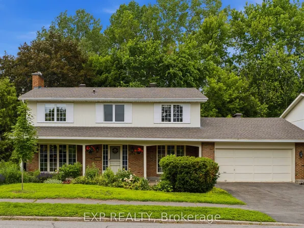 919 Plante Dr, Ottawa, ON K1V 9E3