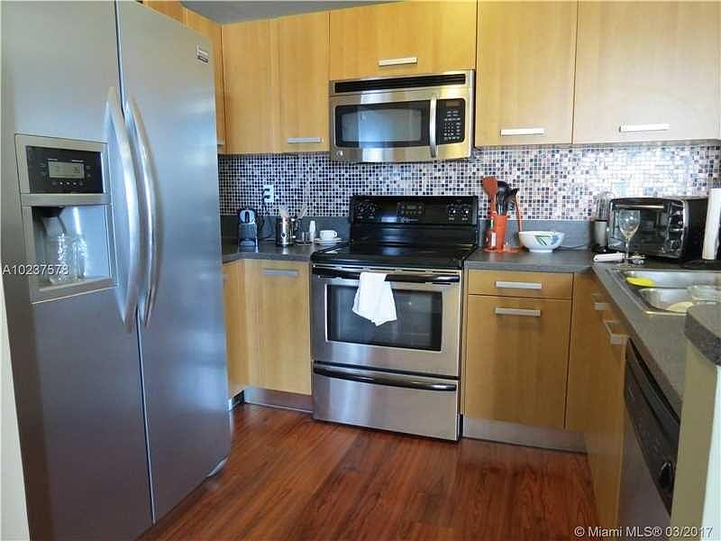 2nd image of 475 NE 25th St