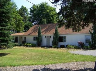 14399 Market St, Columbiana, OH 44408