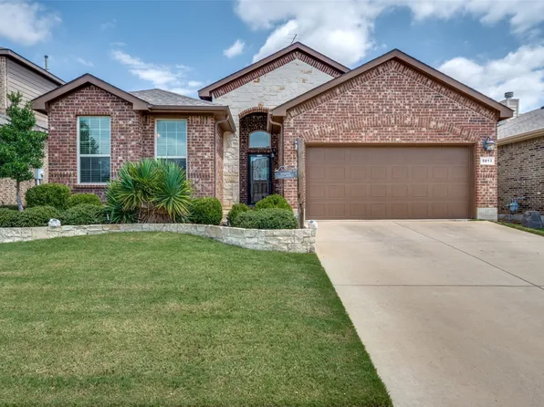 5813 Longmont Dr, Denton, TX 76208