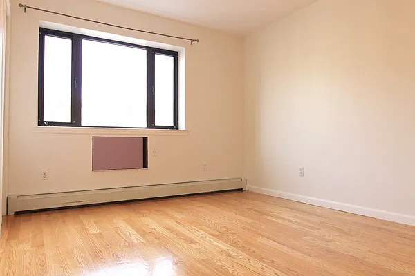 Rented by Bohemia Realty Group | media 7