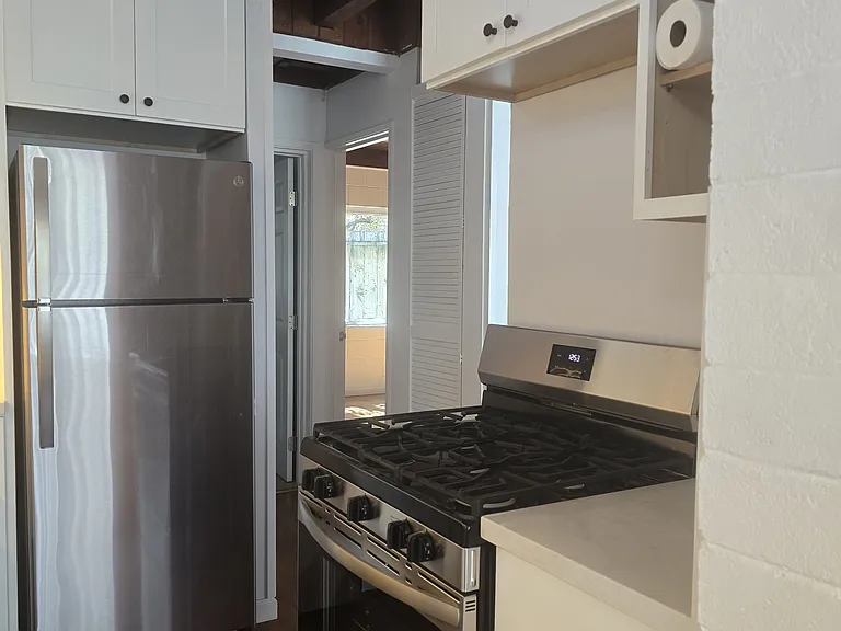 1535 5th Ave #B — Photo 6