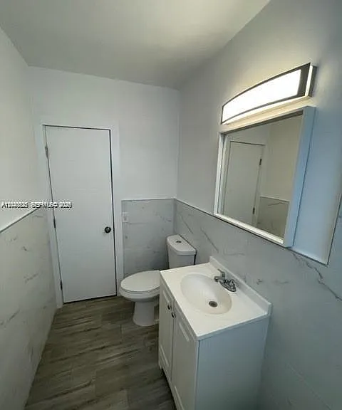 2048 NE 168th St #3 — Photo 19