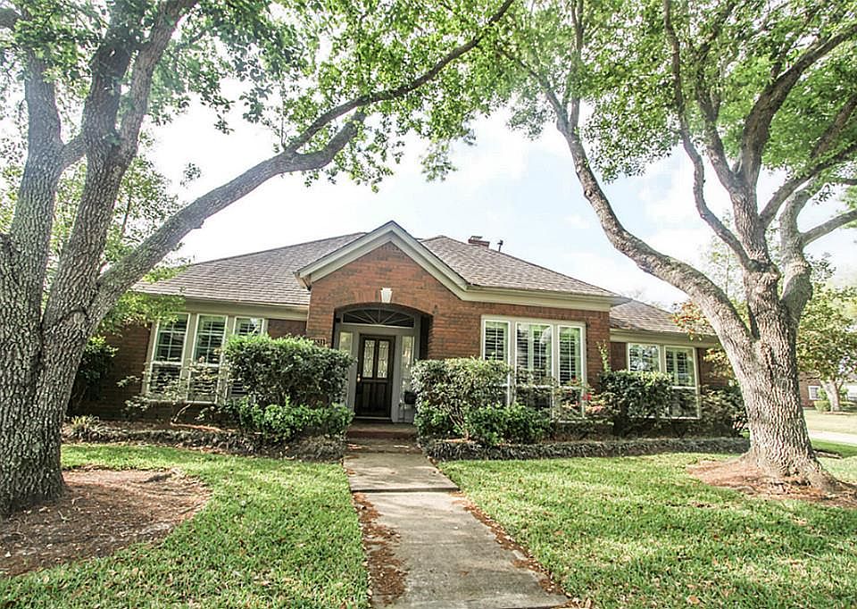 4831 Kirkwall Dr, Sugar Land, TX 77479 Zillow