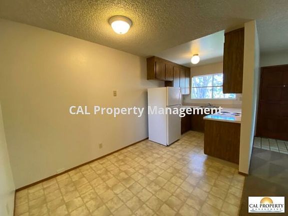 3rd image of 8162 Kelton Dr #8162