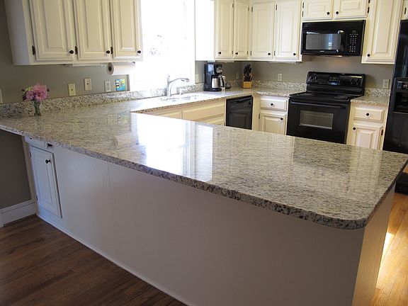 5th image of 204 Quail Creek Ln