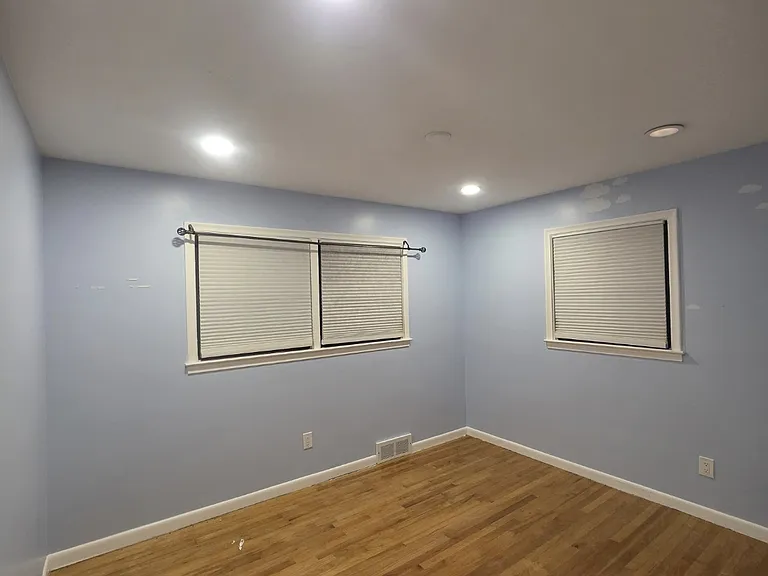 8429 Whitefield St — Photo 3