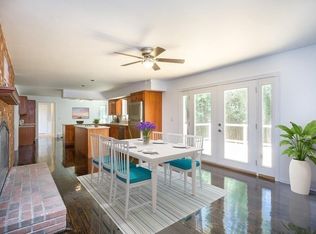 36 Pine Hill Ln, Marion, MA 02738