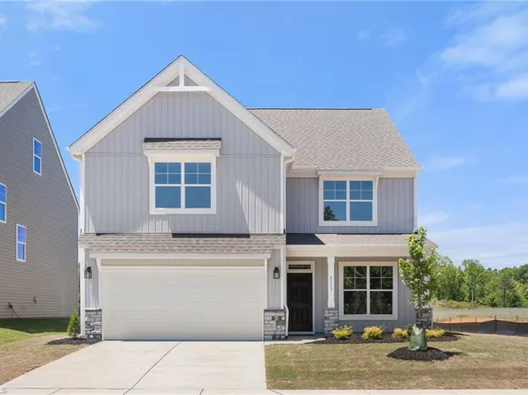 3111 Hayes Village Rd, Greensboro, NC 27405