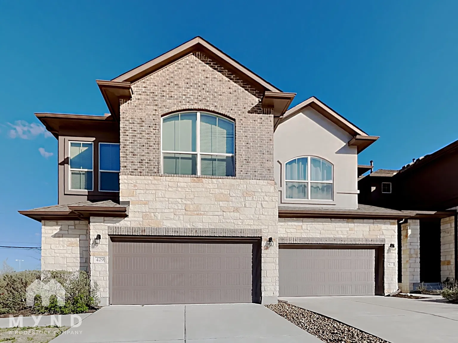 4 bed, 2.5 bath, 2007 sqft, $2,125 — Photo 1