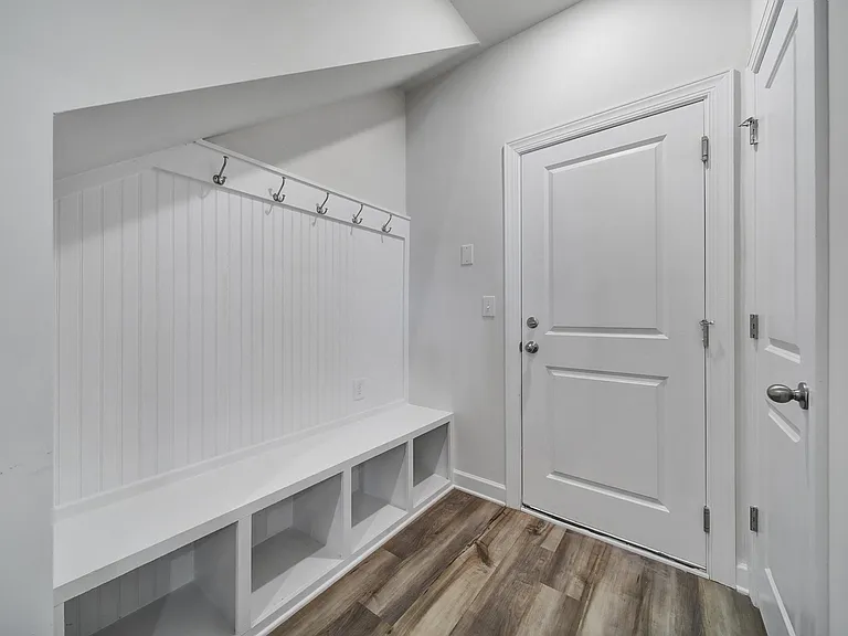 7148 Bryce Ave — Photo 5
